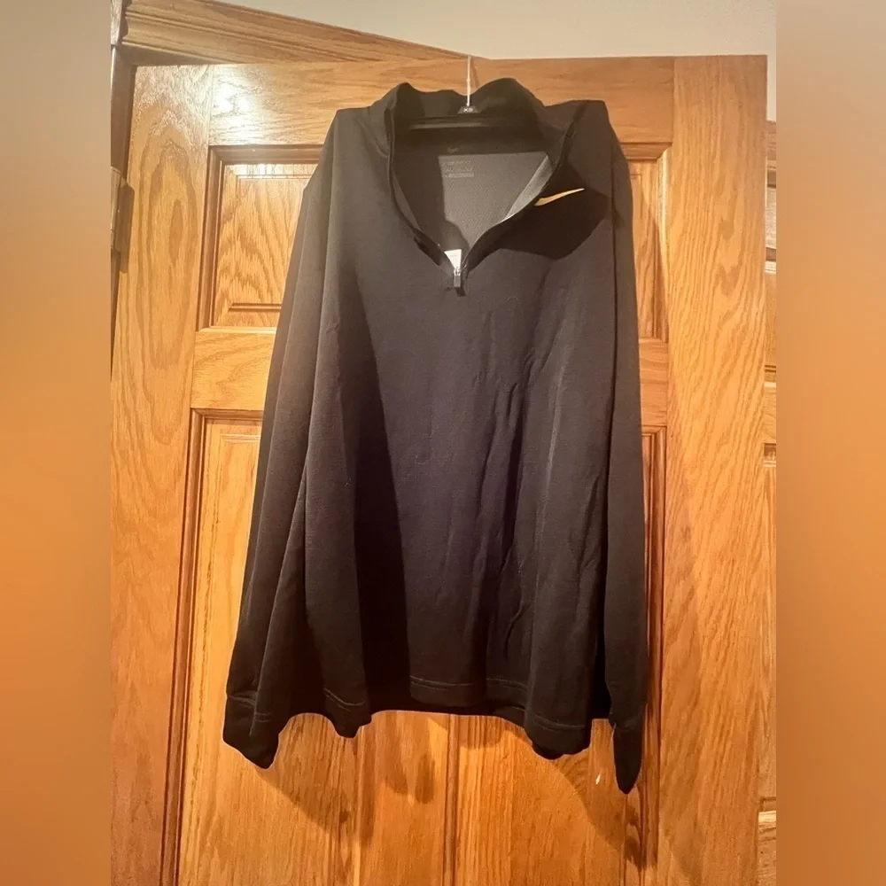 Women’s - Nike - Dri-Fit - Quarter Zip